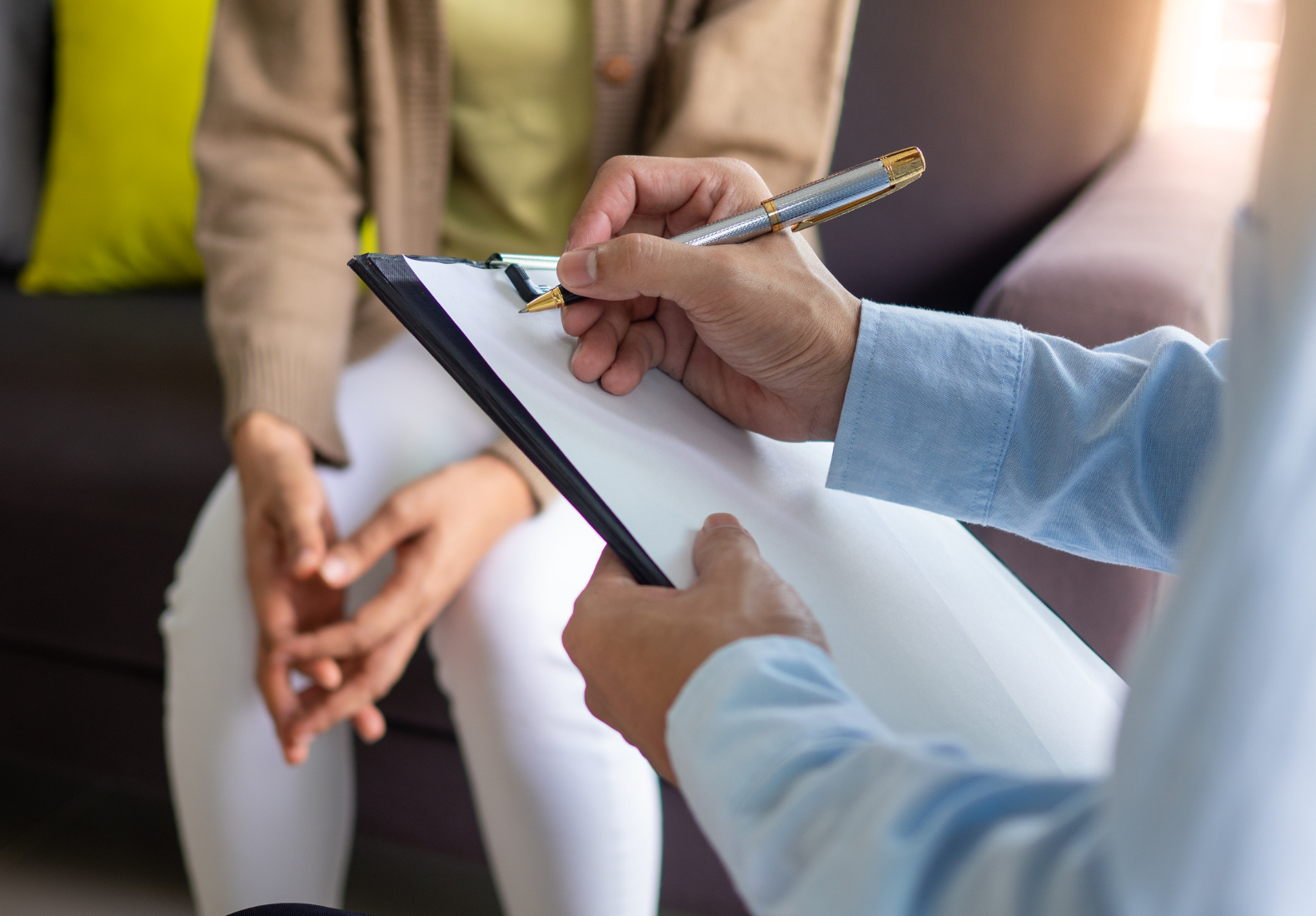 client getting hair loss consultation in atlanta